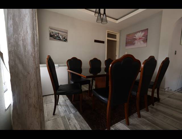 3 BEDROOM FREEHOLD FOR SALE IN FREEWAY PARK